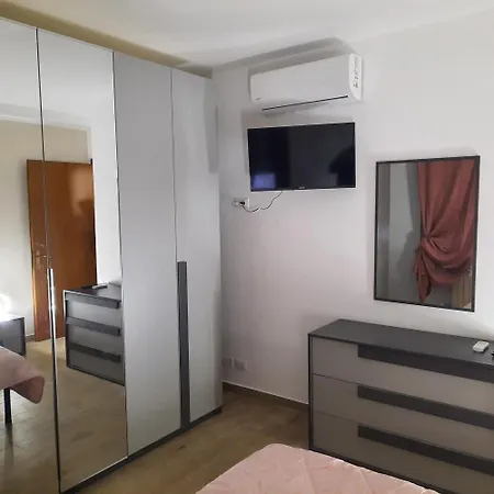 Da Debbyquattro Apartament *
